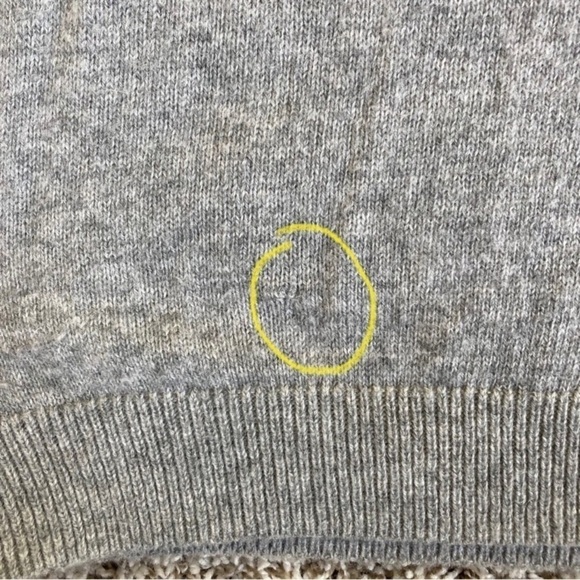 H&M Women’s Sequin Perfume Bottle Gray Crewneck Sweater Alpaca Blend Soft Sz M - Picture 11 of 12